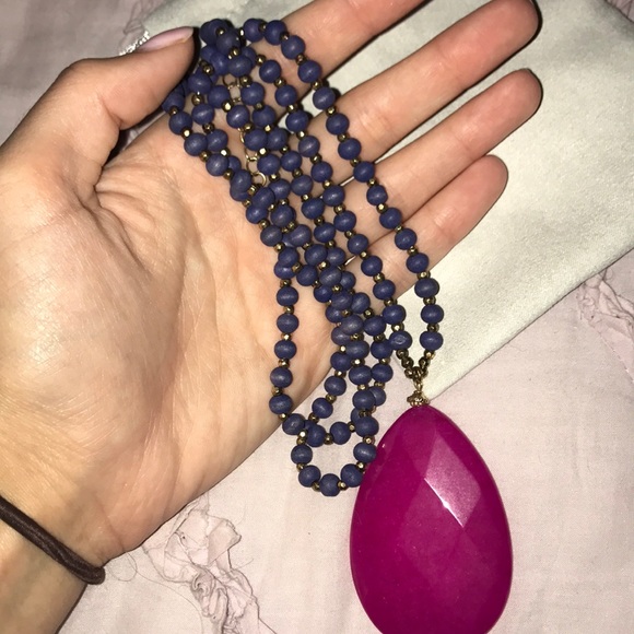Jewelry - Long boutique necklace